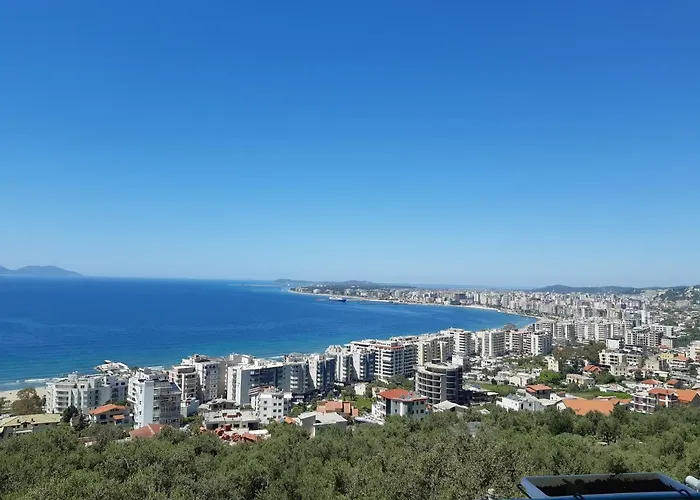 Martin 21 Vlorë